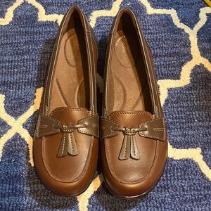 Clarks Women's Brown Leather Loafers